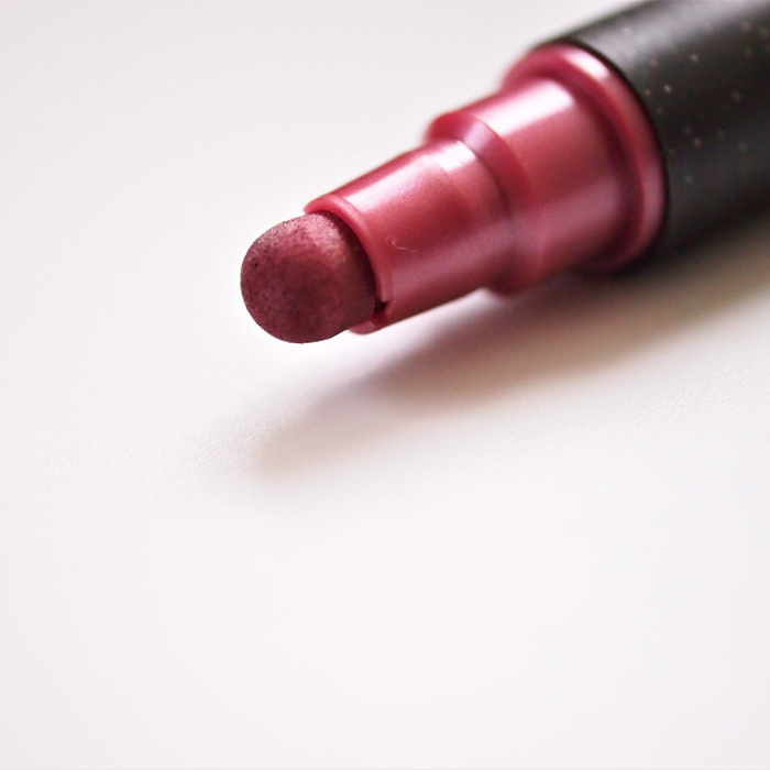 Kuretake ZIG Clean Color Dot Metallic Double-Sided Marker