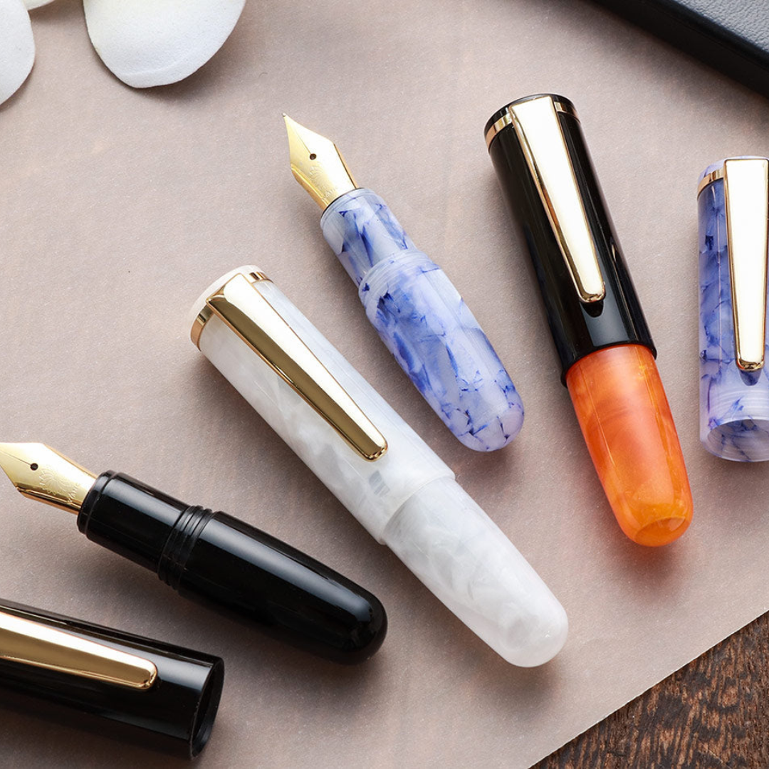 Wancher PuChiCo Fountain Pen - White Snow