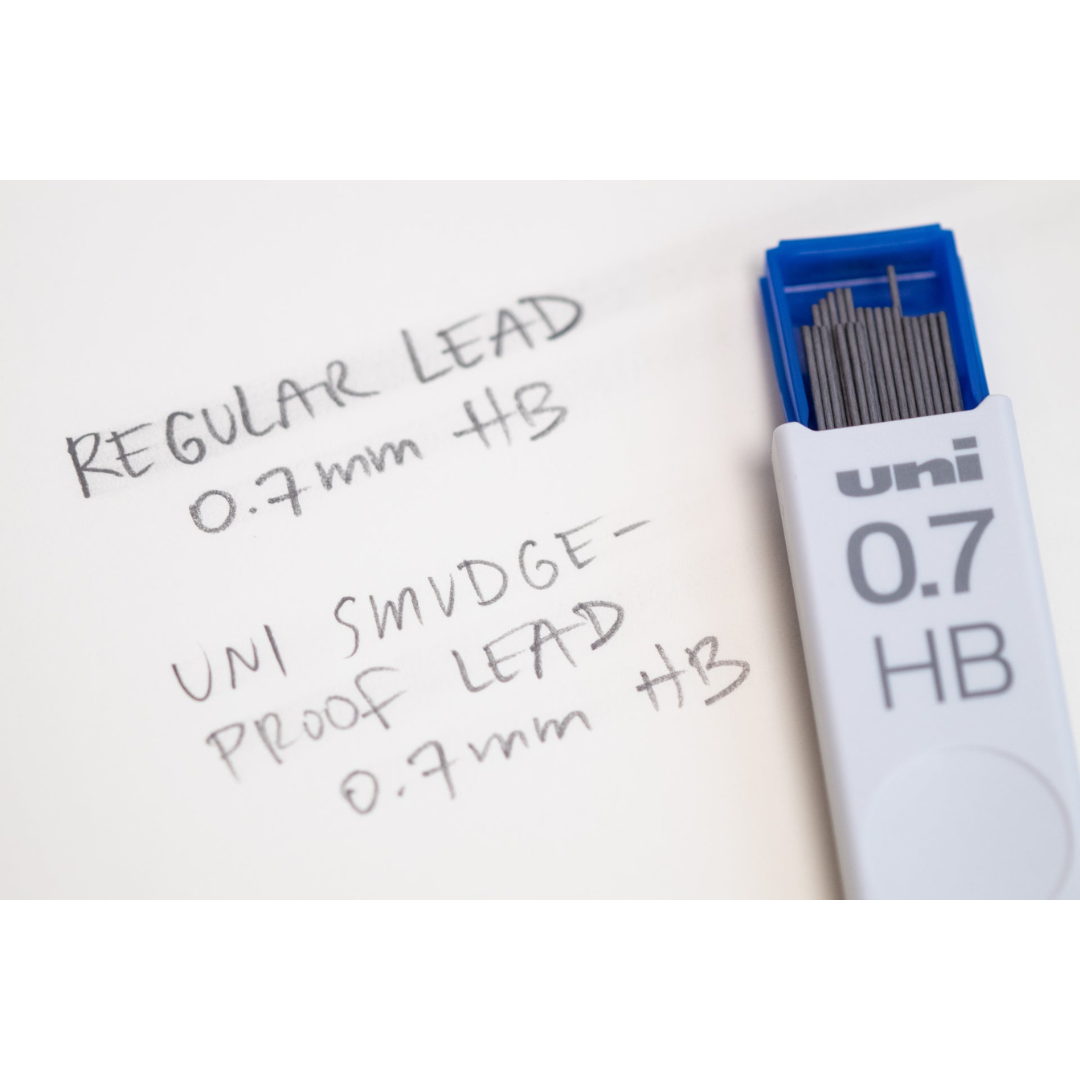 Uni Smudge-Proof Lead - 0.7 mm