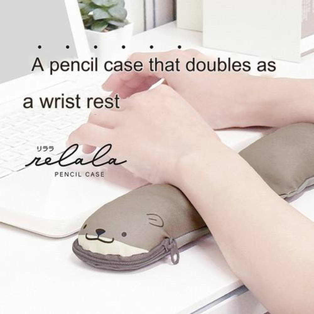 Kutsuwa Relala Wrist Rest Pen Case